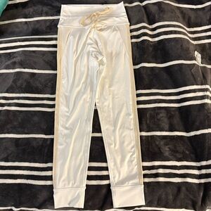 Aerie Cream High-Waisted 7/8 Leggings